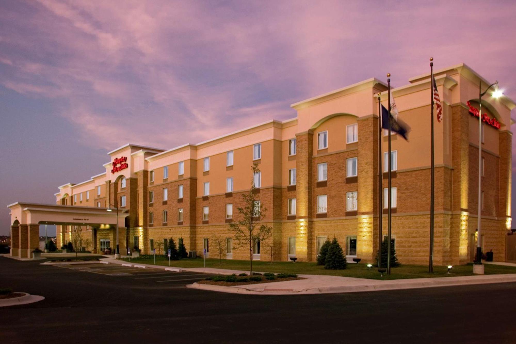 Hampton Inn & Suites Omaha Southwest-La Vista Exterior photo