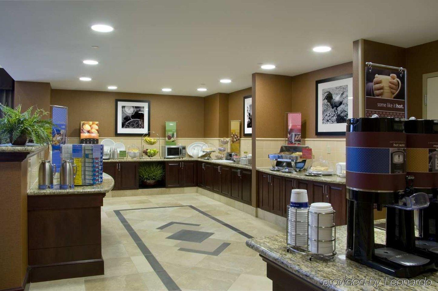 Hampton Inn & Suites Omaha Southwest-La Vista Restaurant photo