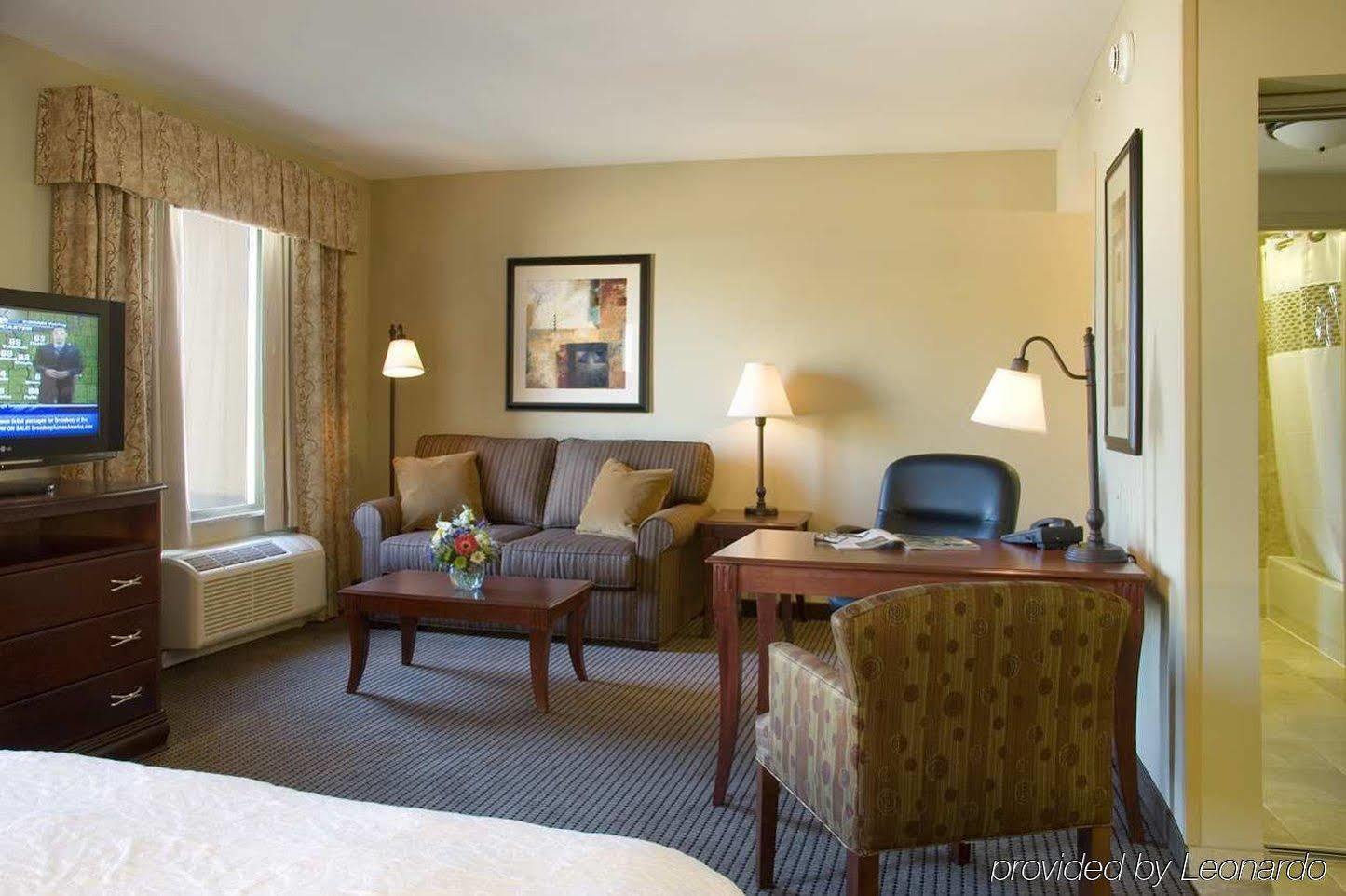Hampton Inn & Suites Omaha Southwest-La Vista Exterior photo